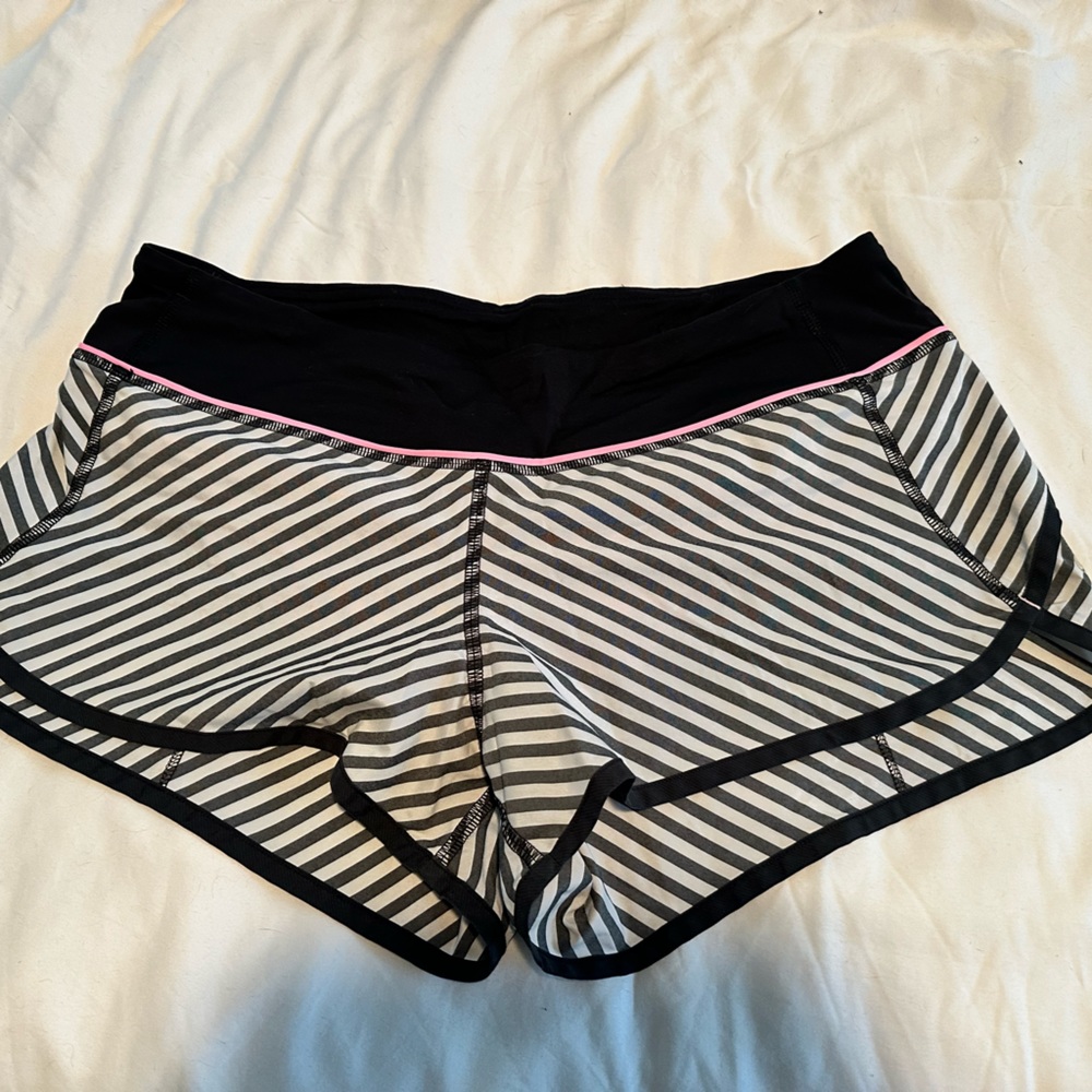 Lululemon speed up shorts sz 8